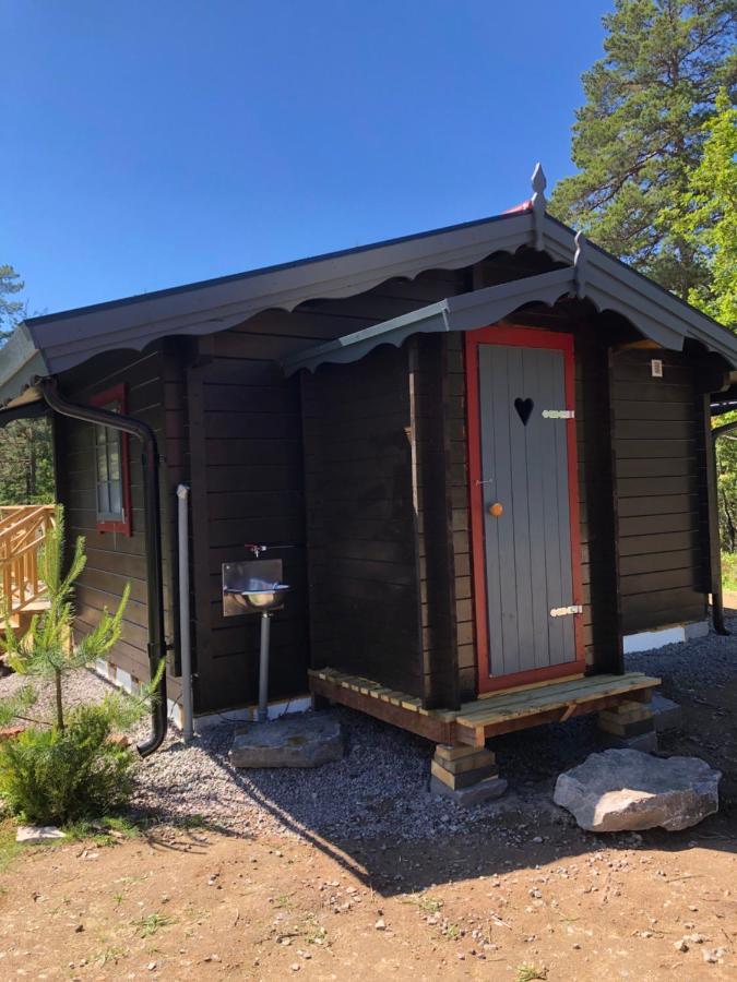 Timber Cottages With Jacuzzi And Sauna Near Lake Vaenern คาร์ลสตัด ภายนอก รูปภาพ