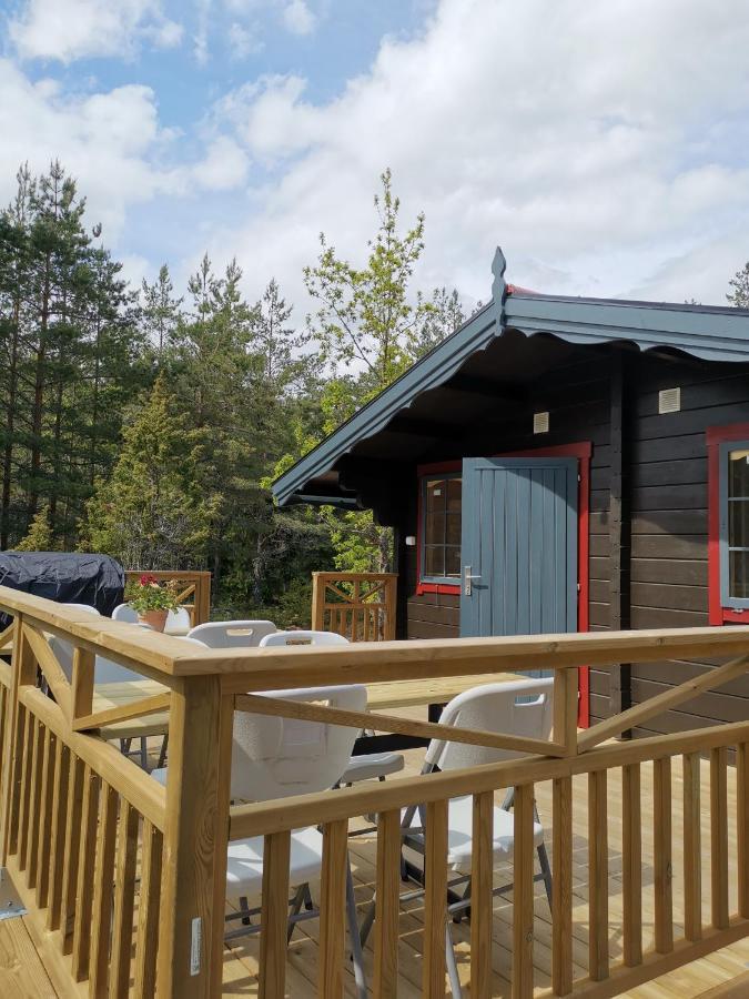 Timber Cottages With Jacuzzi And Sauna Near Lake Vaenern คาร์ลสตัด ภายนอก รูปภาพ