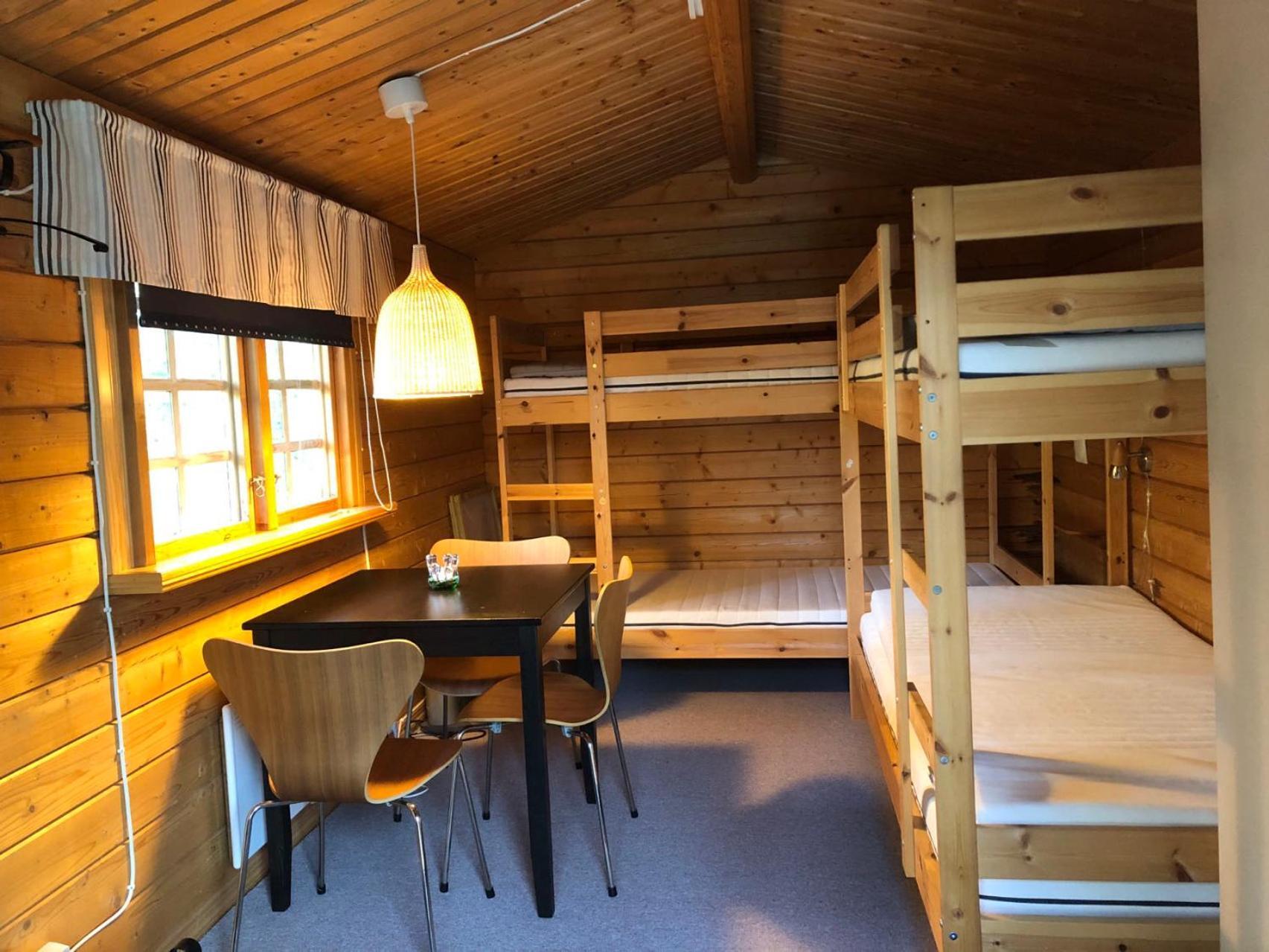 Timber Cottages With Jacuzzi And Sauna Near Lake Vaenern คาร์ลสตัด ภายนอก รูปภาพ