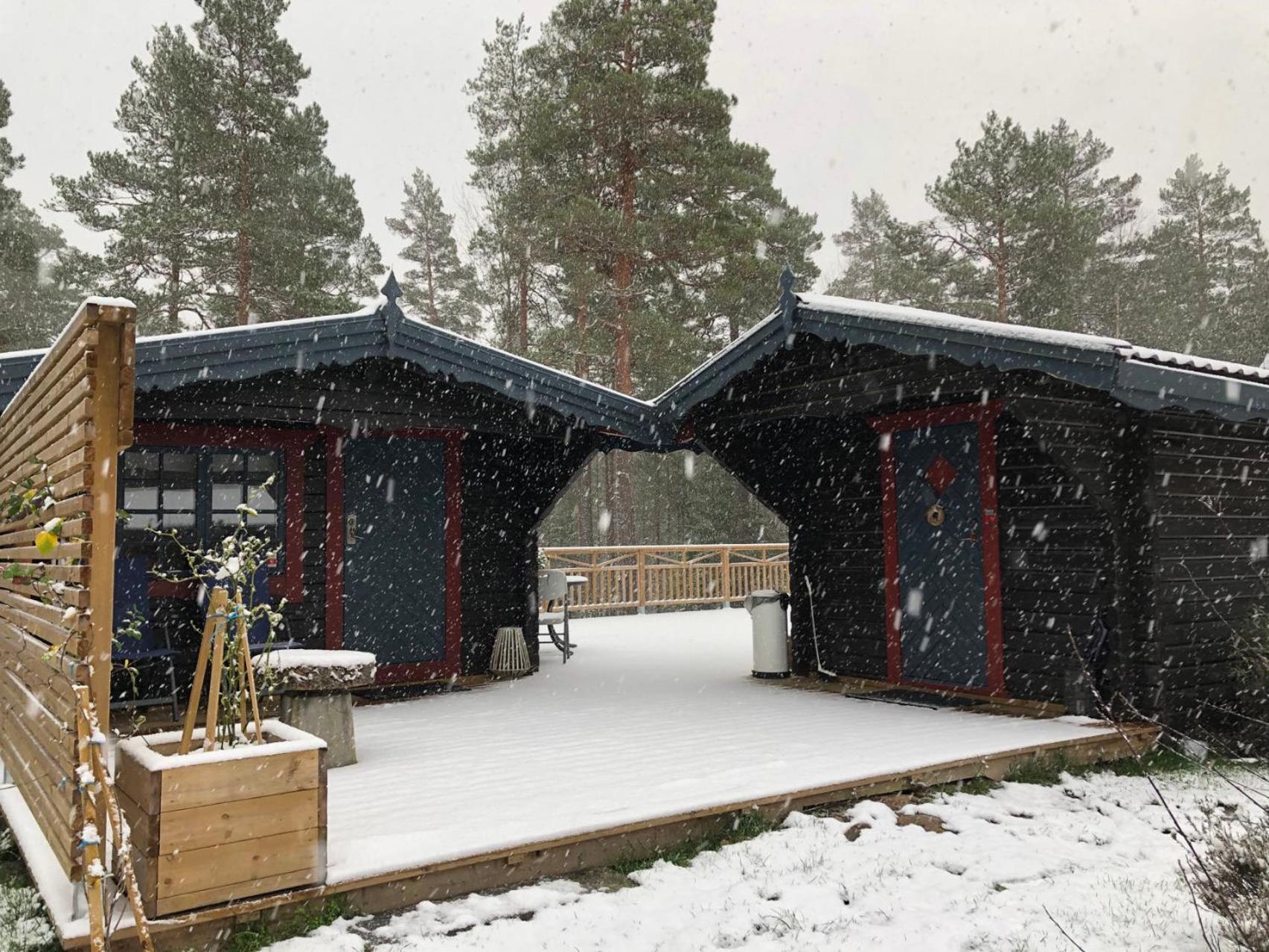 Timber Cottages With Jacuzzi And Sauna Near Lake Vaenern คาร์ลสตัด ภายนอก รูปภาพ