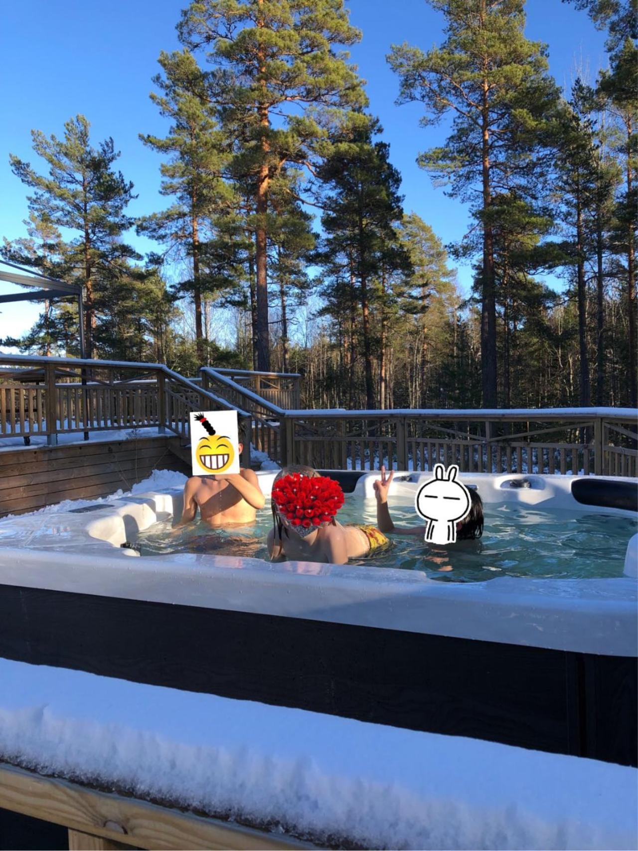 Timber Cottages With Jacuzzi And Sauna Near Lake Vaenern คาร์ลสตัด ภายนอก รูปภาพ